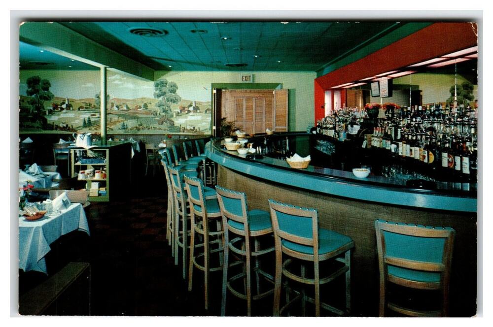 Far Hills Inn Somerville NJ Cocktail Lounge Bar Chrome Postcard Vintage